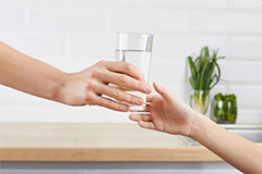 關(guān)鍵時刻，喝水很重要！科學(xué)飲水的小攻略